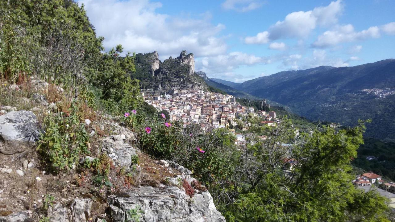 Ulassai Sardinia Climbing House Bed & Breakfast エクステリア 写真